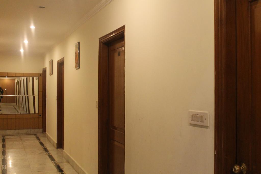 Hotel O Grand Central Delhi  Exterior photo