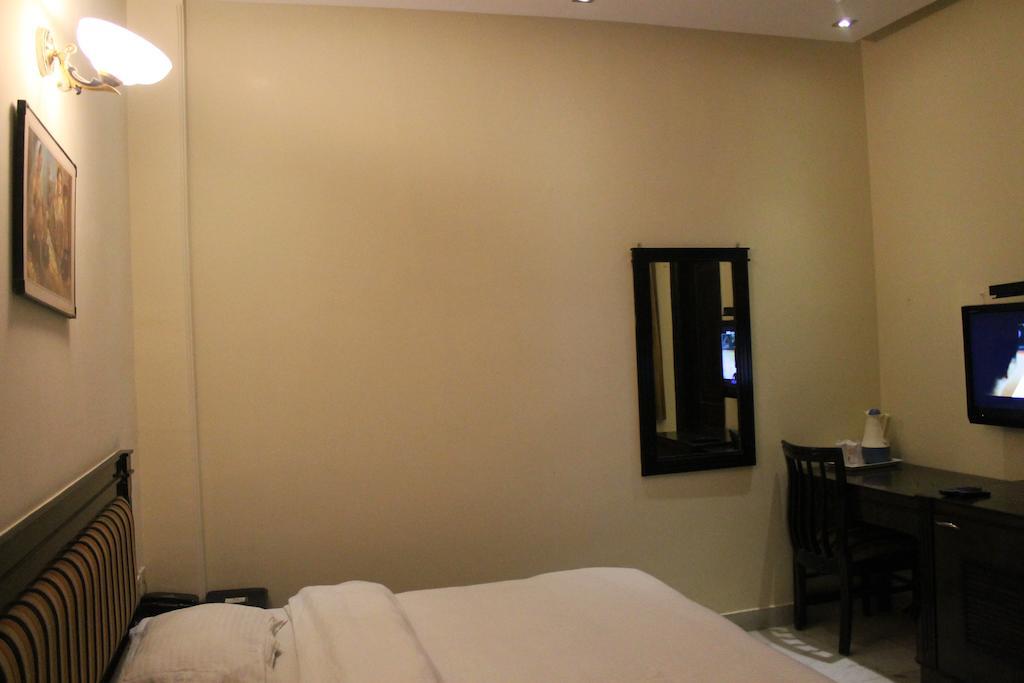 Hotel O Grand Central Delhi  Exterior photo
